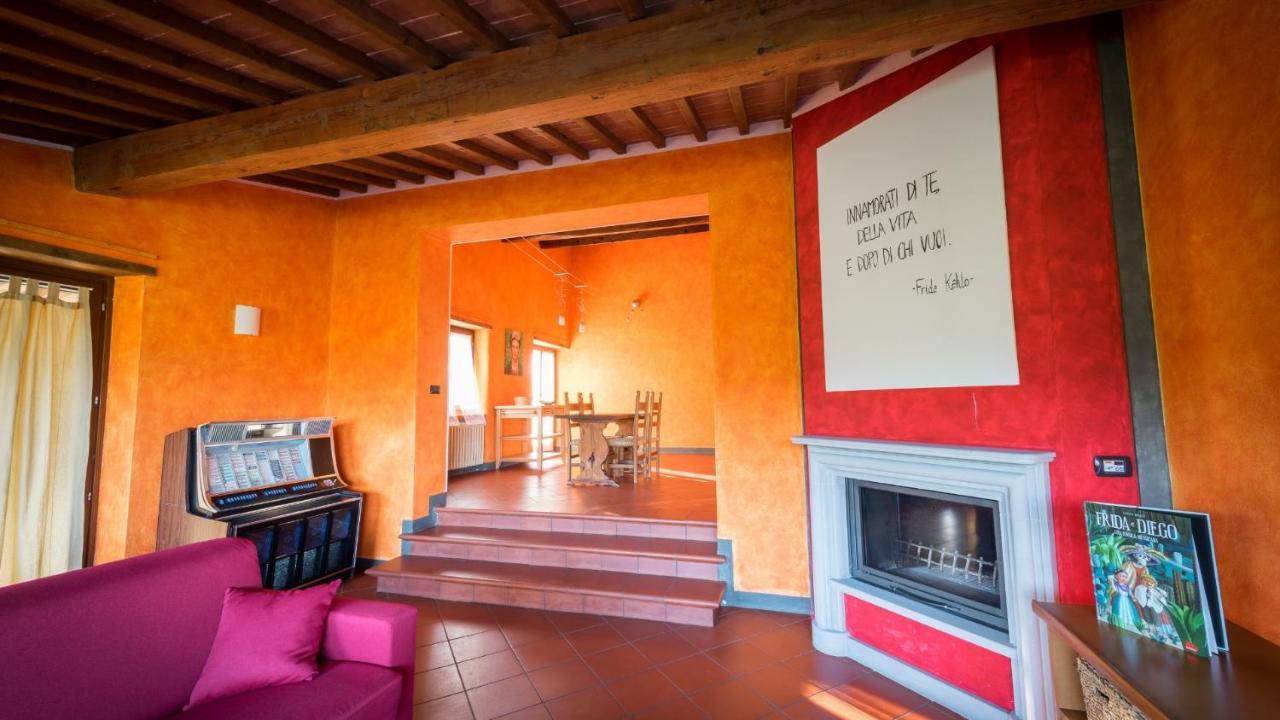 Poggio A Poppi Villa ภายนอก รูปภาพ